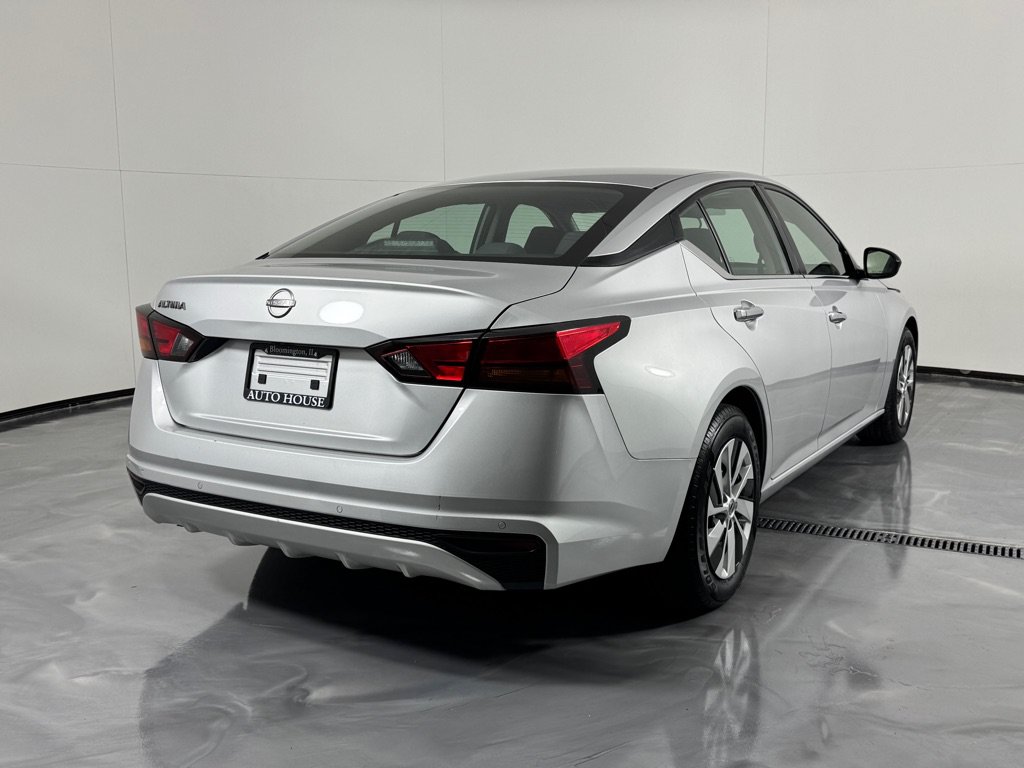 Used 2024 Nissan Altima 2.5 S FWD image 5