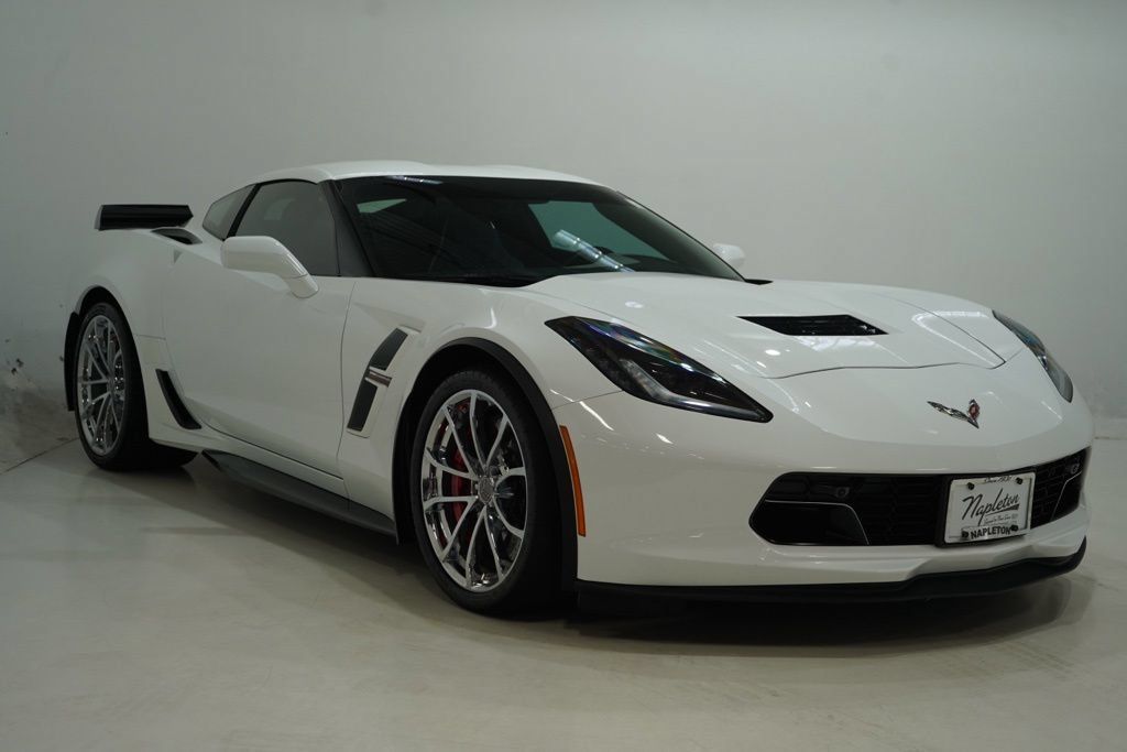 Used 2018 Chevrolet Corvette Grand Sport RWD image 1