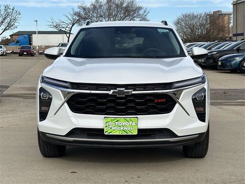 Used 2024 Chevrolet Trax LT w/ Driver Confidence Package image 8