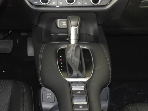 New 2026 Honda HR-V EX-L image 13