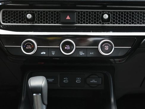 Used 2025 Honda Civic Sport image 21