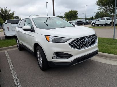 Used 2024 Ford Edge SEL w/ Convenience Package