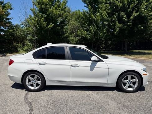 Used 2015 BMW 328i xDrive Sedan AWD/4WD image 3