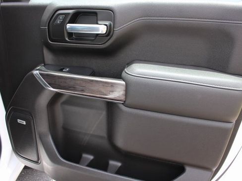 Used 2020 Chevrolet Silverado 1500 LTZ w/ LTZ Plus Package image 29