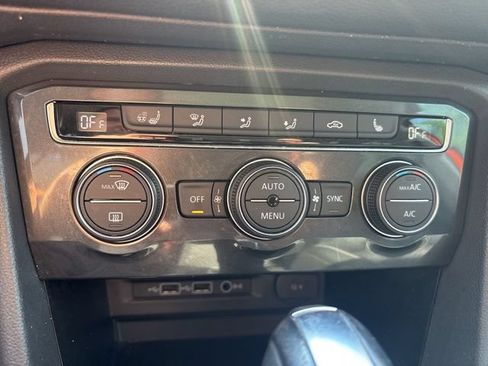 Used 2018 Volkswagen Tiguan SEL Premium AWD/4WD image 15