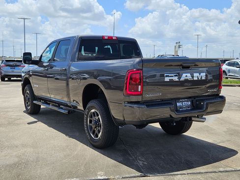 Used 2025 RAM 2500 Laramie AWD/4WD image 7