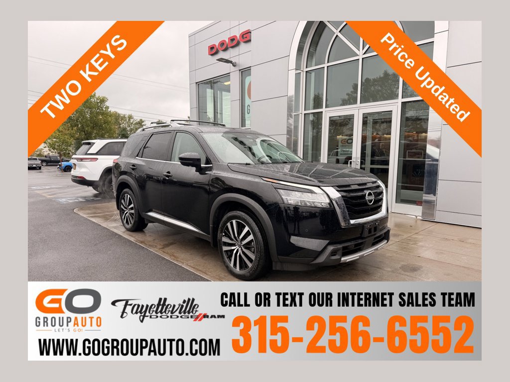 Used 2024 Nissan Pathfinder Platinum AWD/4WD image 1