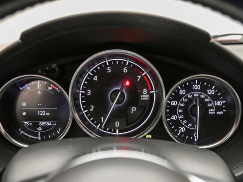 Used 2018 MAZDA MX-5 Miata RF Club RWD image 23