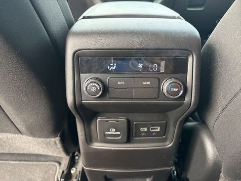 Used 2023 GMC Acadia SLE w/ Driver Convenience Package image 20