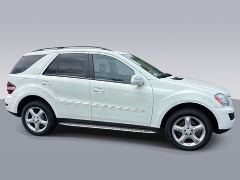 Used 2009 Mercedes-Benz ML 350 4MATIC image 2