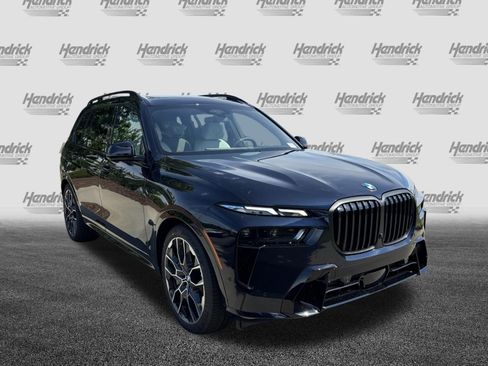 New 2027 BMW X7 xDrive40i w/ M Sport Package AWD/4WD image 2
