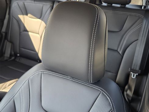 Used 2025 Ford Mustang Mach-E Premium image 21