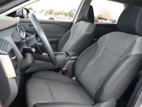 Used 2023 Nissan Rogue SV FWD image 26