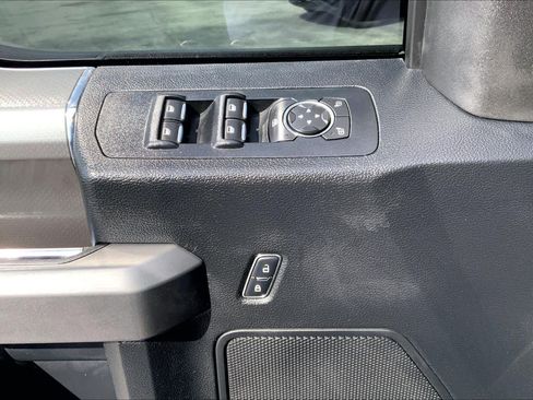 Used 2017 Ford F150 XLT w/ Equipment Group 302A Luxury RWD image 32