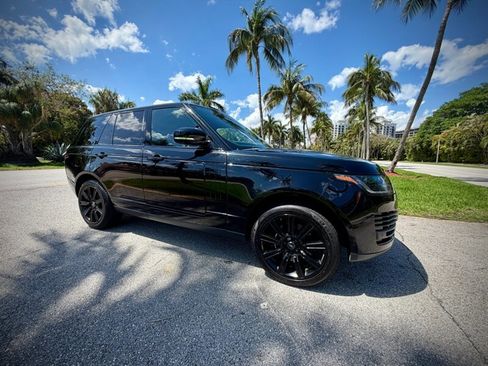 Used 2019 Land Rover Range Rover Supercharged image 3