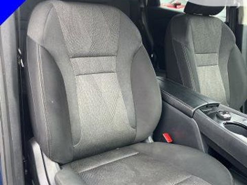 Certified 2025 Nissan Rogue SV image 24