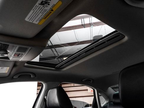Used 2015 Volkswagen Passat TDI SE FWD image 5