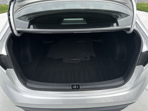 Used 2024 Toyota Corolla LE image 31