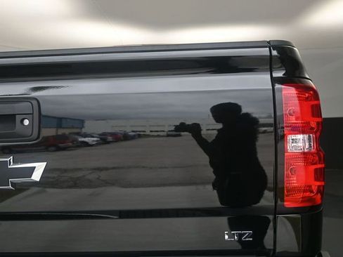 Used 2018 Chevrolet Silverado 2500 LTZ w/ Duramax Plus Package image 34