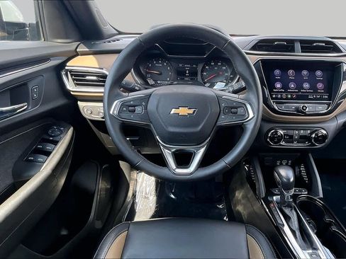 Used 2021 Chevrolet TrailBlazer ACTIV w/ Convenience Package FWD image 6