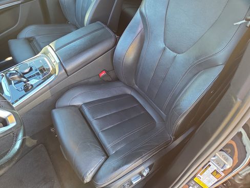 Used 2019 BMW X5 xDrive40i w/ Convenience Package image 13