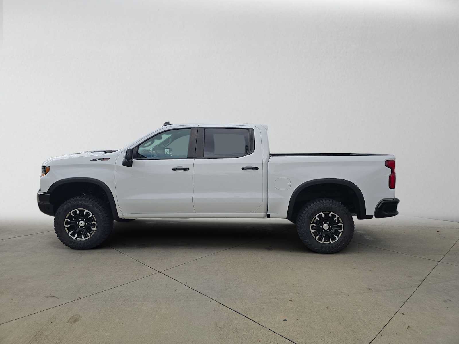 Used 2024 Chevrolet Silverado 1500 ZR2 AWD/4WD image 6