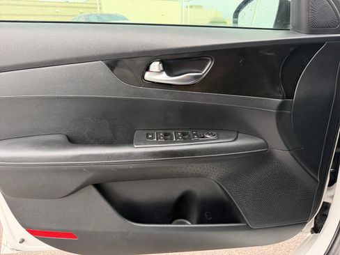 Used 2019 Kia Forte EX FWD image 12