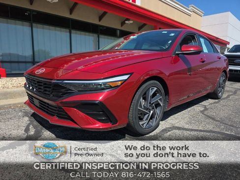 Used 2025 Hyundai Elantra Limited FWD image 1