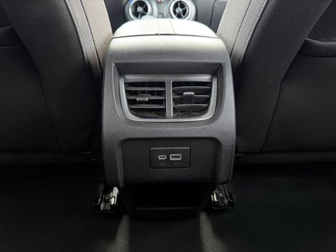 Used 2025 Chevrolet Blazer LT image 23