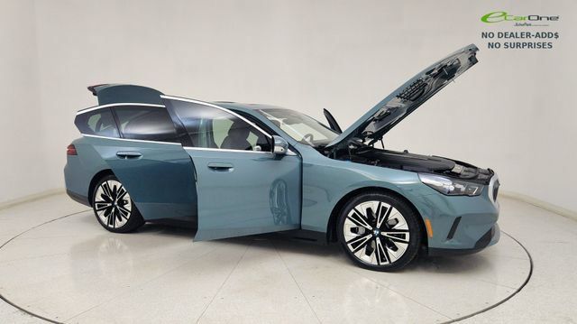 Used 2026 BMW i5 xDrive40 AWD/4WD image 13