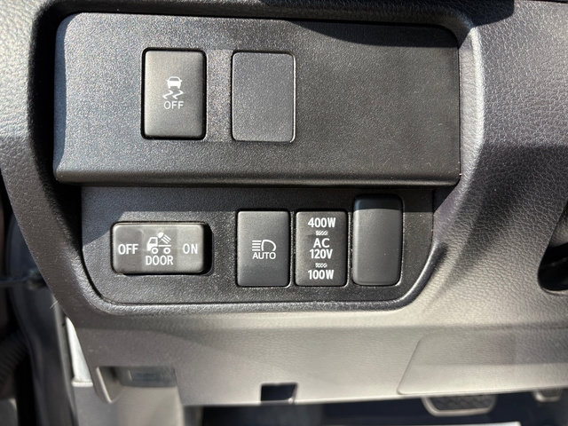 Used 2022 Toyota Tacoma TRD Sport AWD/4WD image 25