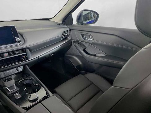 Certified 2026 Nissan Rogue SV w/ SV Premium Package image 22