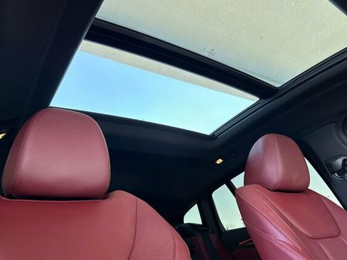 Used 2024 BMW X4 M40i w/ Premium Package AWD/4WD image 17