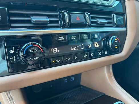 Used 2023 Nissan Pathfinder Platinum w/ Cargo Package image 25