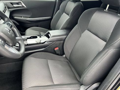 Used 2025 Mitsubishi Outlander ES AWD/4WD image 35