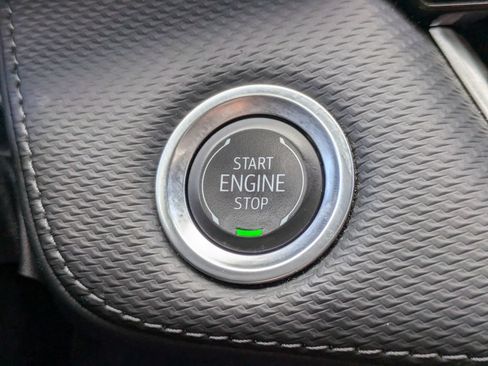 Used 2025 Chevrolet Equinox LT FWD image 29