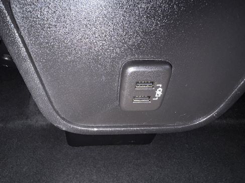 Used 2019 Chevrolet Equinox LT FWD image 40