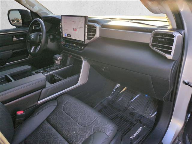 Used 2024 Toyota Tundra Limited AWD/4WD image 23