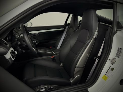 New 2025 Porsche 718 Cayman image 5