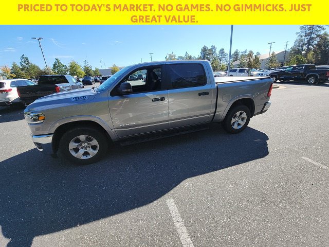 Used 2025 RAM 1500 Big Horn AWD/4WD image 9