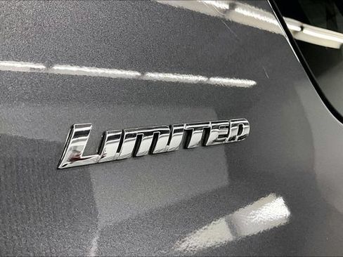 Used 2023 Toyota 4Runner Limited AWD/4WD image 35