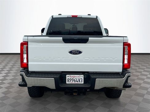 Used 2024 Ford F250 XLT image 6