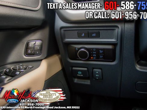 Certified 2023 Ford Expedition XLT image 19