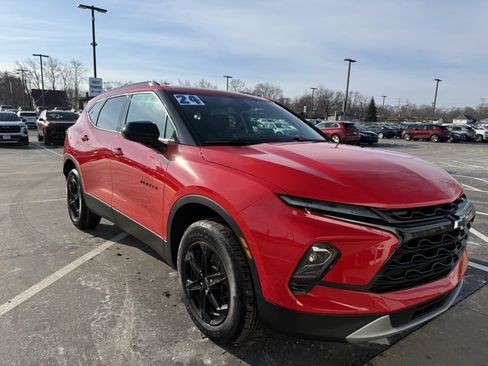 Certified 2024 Chevrolet Blazer LT w/ Convenience Package image 3