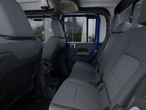 New 2025 Jeep Gladiator Mojave w/ Convenience Group image 24