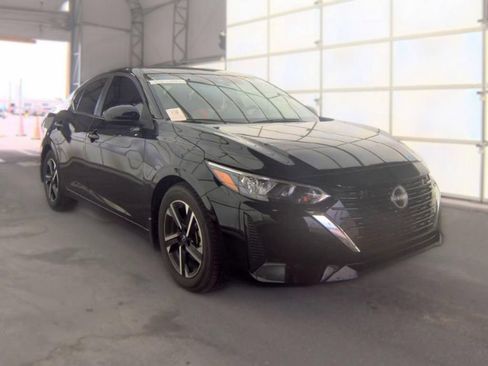 Used 2024 Nissan Sentra SV FWD image 4