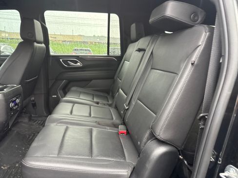 Used 2023 Chevrolet Suburban LT AWD/4WD image 13