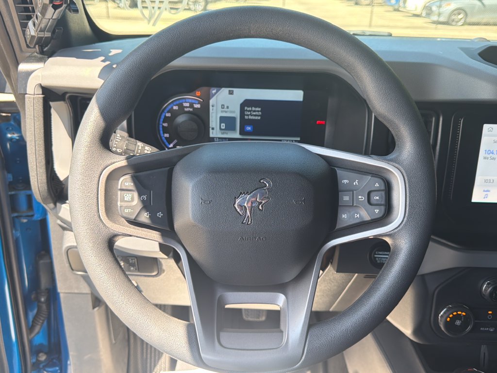 Used 2022 Ford Bronco 2-Door AWD/4WD image 18