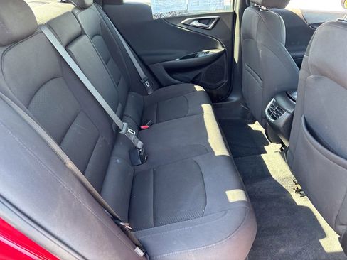 Used 2022 Chevrolet Malibu LT FWD image 41