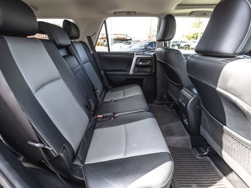Used 2024 Toyota 4Runner SR5 Premium w/ Moonroof Package AWD/4WD image 33